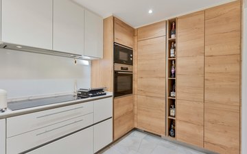 Property slide 10