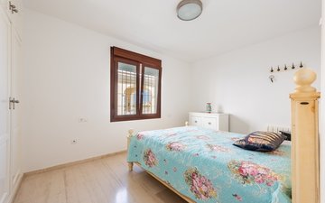Property slide 18