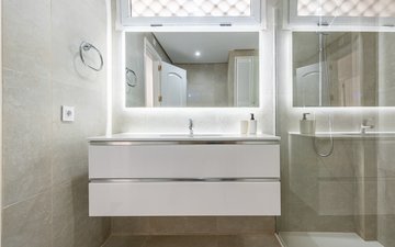 Property slide 16