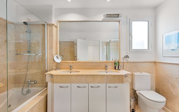 Property slide 20