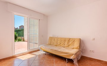Property slide 28