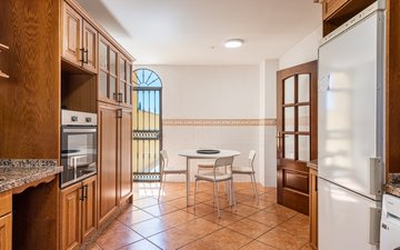 Property slide 10