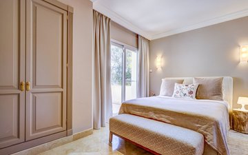 Property slide 21
