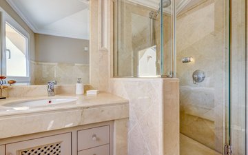 Property slide 38
