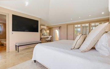Property slide 41