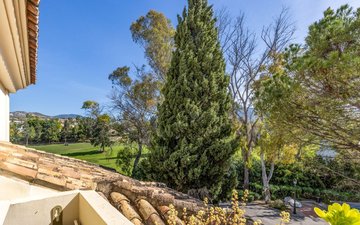 Property slide 51