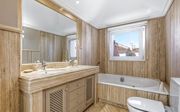 Property slide 44