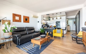 Property slide 10