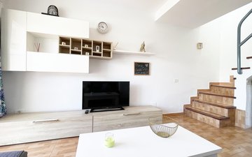 Property slide 6