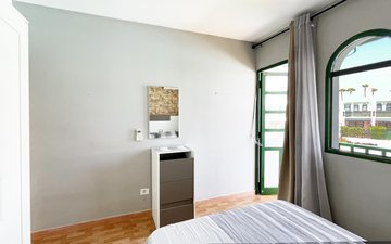 Property slide 22