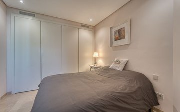 Property slide 10