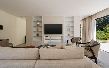 Property slide 19