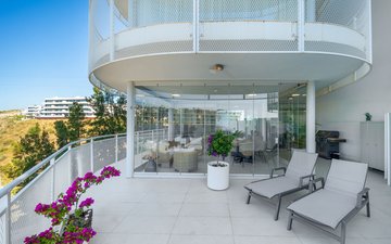 Property slide 17