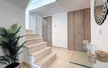 Property slide 10