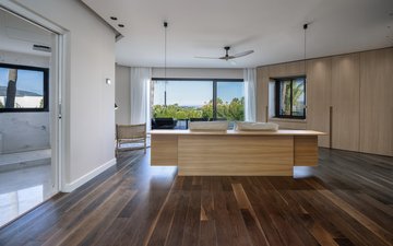 Property slide 44