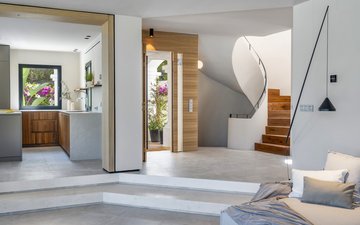 Property slide 18