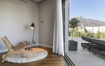 Property slide 46