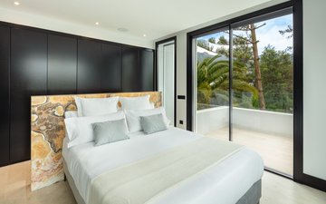 Property slide 18