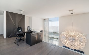 Property slide 16