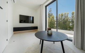 Property slide 22