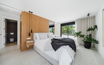 Property slide 18