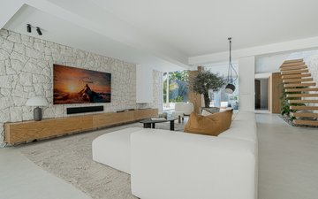 Property slide 9