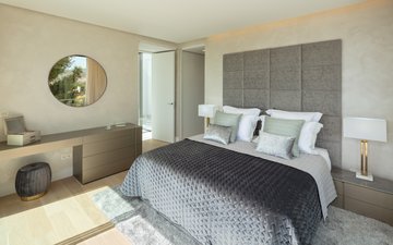 Property slide 16