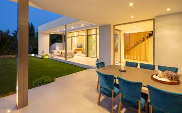 Property slide 32