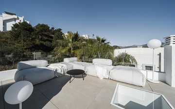 Property slide 25