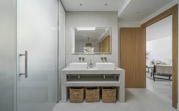 Property slide 20