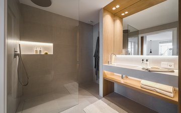 Property slide 18