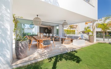 Property slide 19