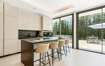 Property slide 10