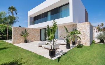 Property slide 16