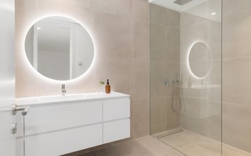 Property slide 21