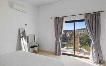 Property slide 21