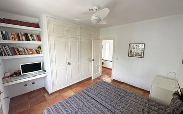 Property slide 21