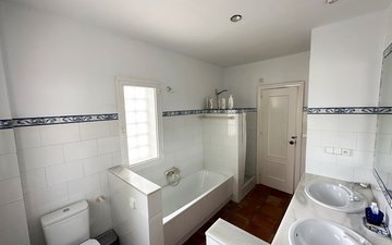 Property slide 19