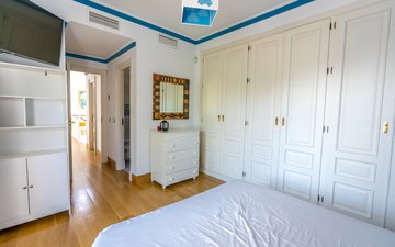 Property slide 25