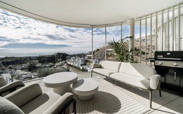 Property slide 10