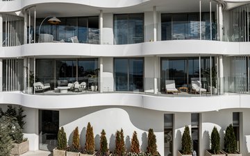 Property slide 18