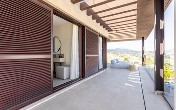 Property slide 18