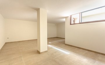 Property slide 22