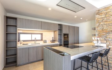 Property slide 10