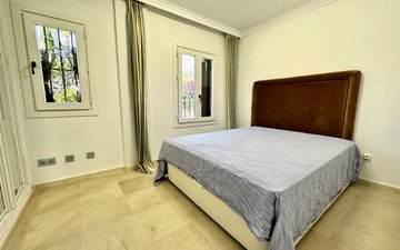 Property slide 10