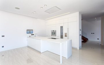 Property slide 19