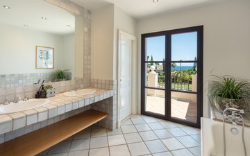 Property slide 21