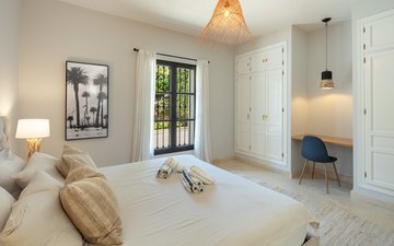 Property slide 17