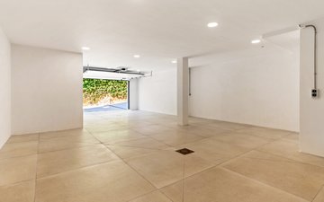 Property slide 14