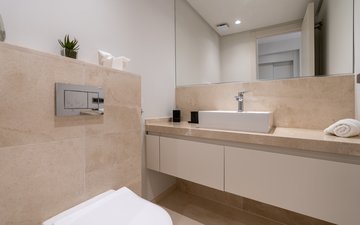 Property slide 21